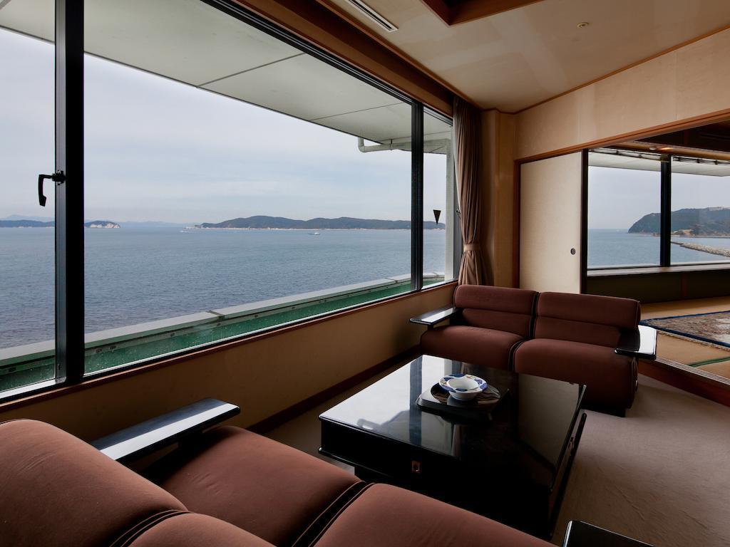 Wakayama Kada Onsen Kada Kaigetsu Hotell Exteriör bild