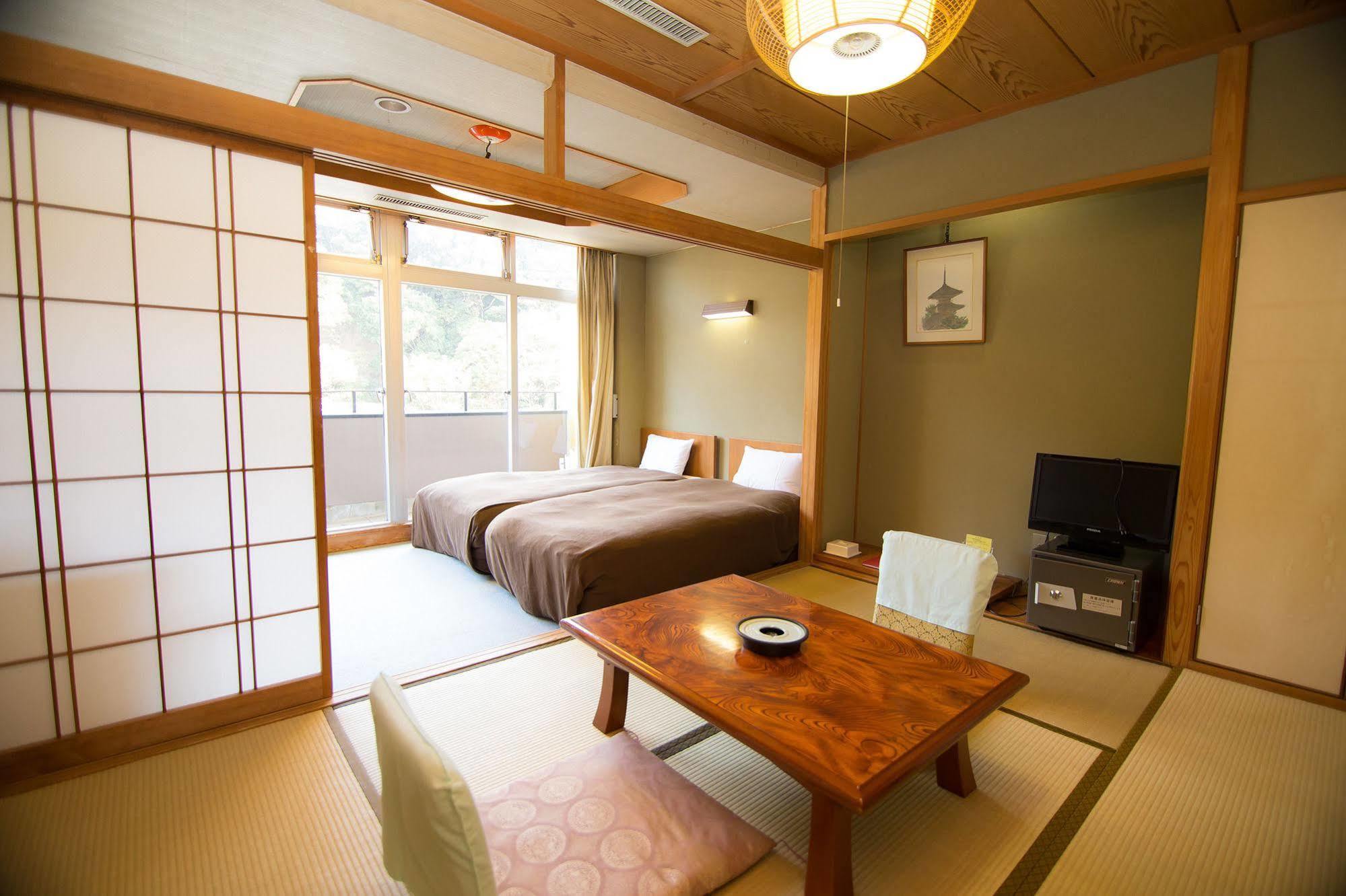 Wakayama Kada Onsen Kada Kaigetsu Hotell Exteriör bild