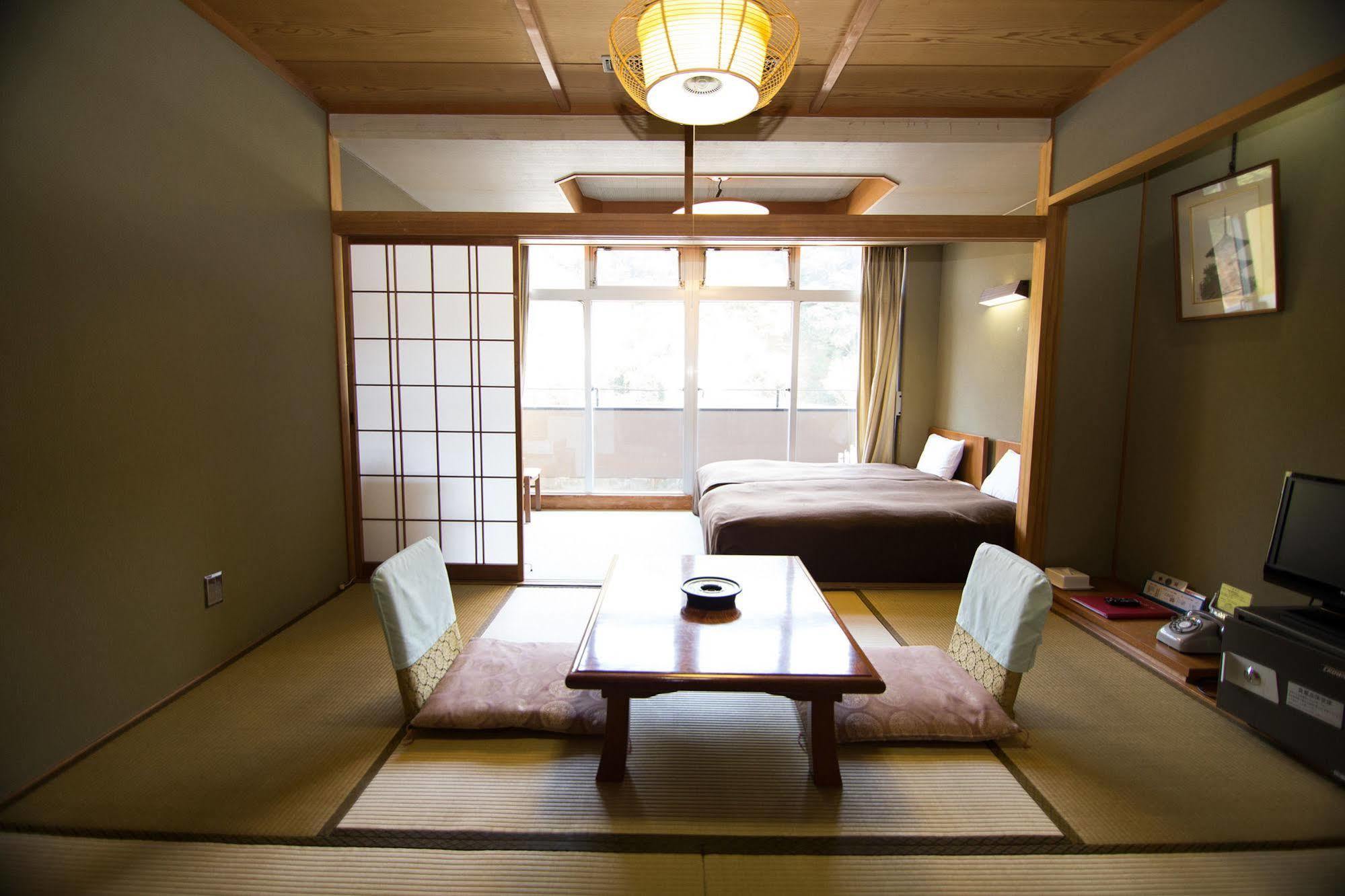 Wakayama Kada Onsen Kada Kaigetsu Hotell Exteriör bild