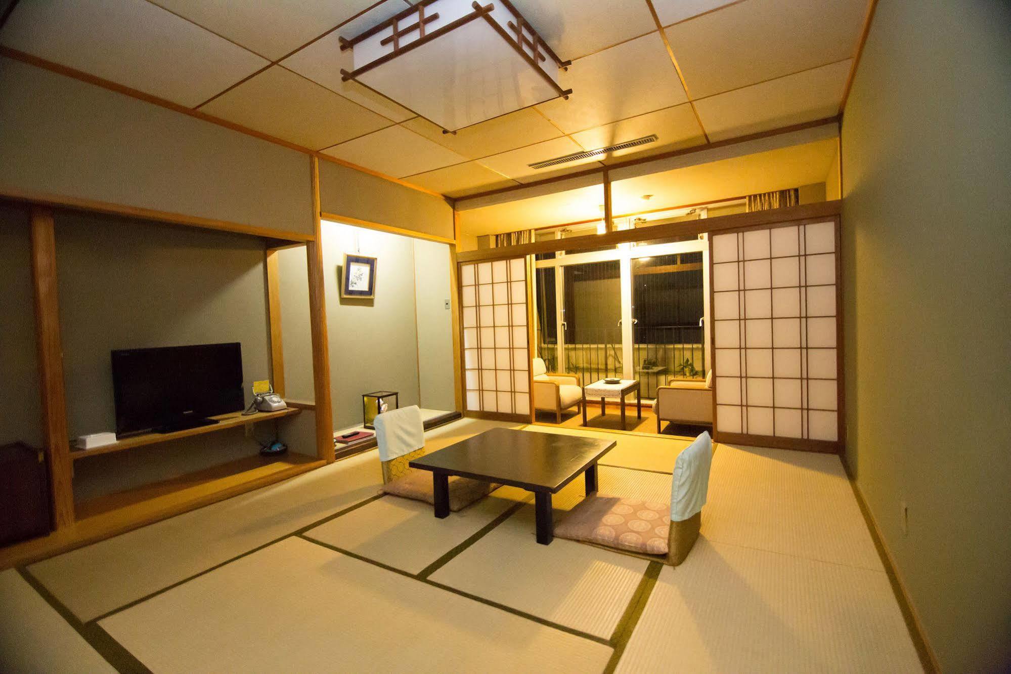 Wakayama Kada Onsen Kada Kaigetsu Hotell Exteriör bild