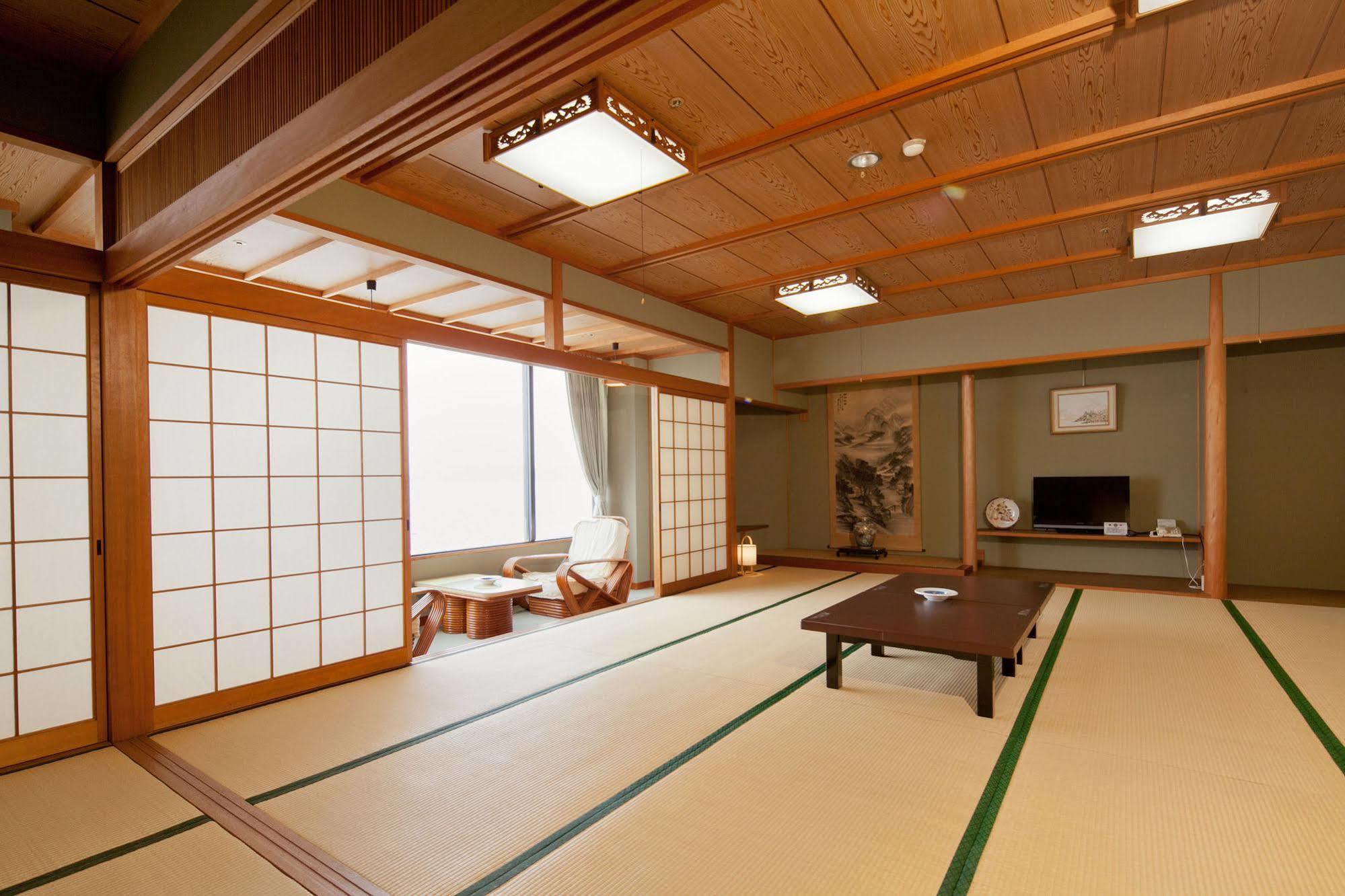 Wakayama Kada Onsen Kada Kaigetsu Hotell Exteriör bild