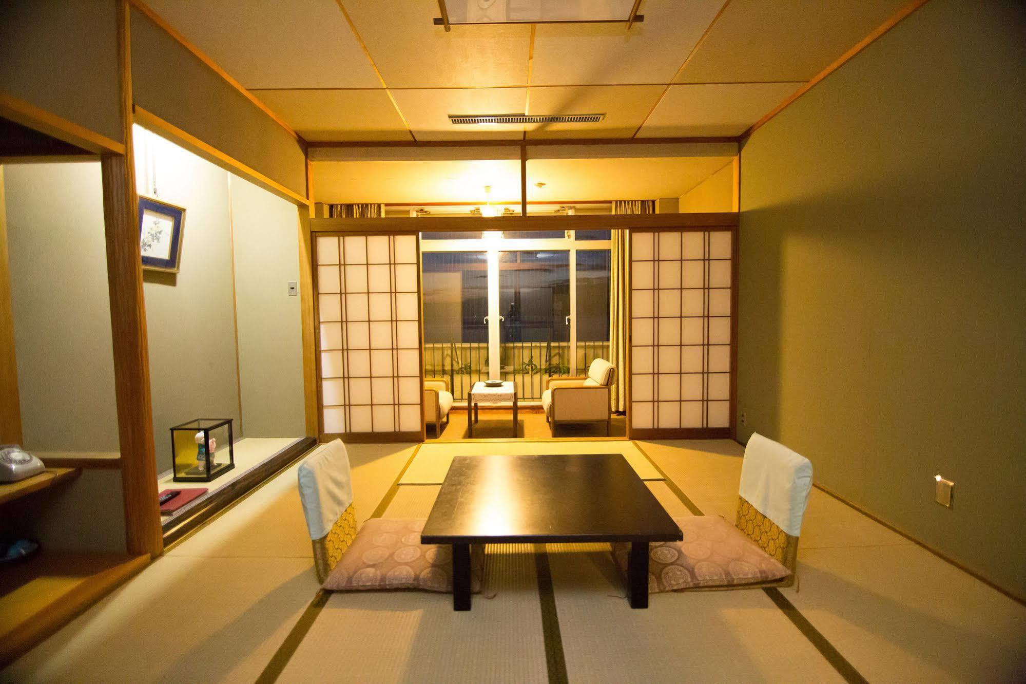 Wakayama Kada Onsen Kada Kaigetsu Hotell Exteriör bild