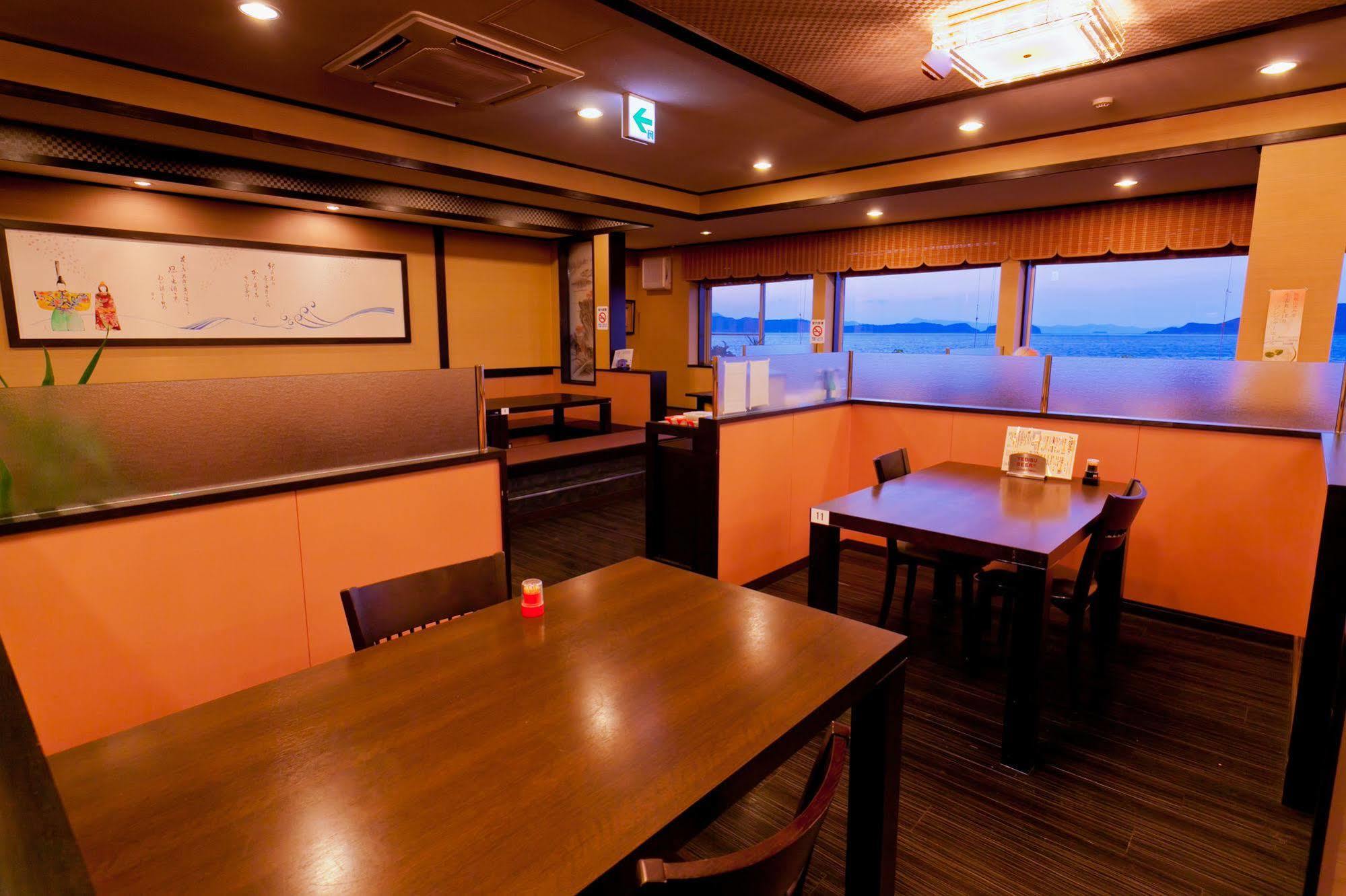 Wakayama Kada Onsen Kada Kaigetsu Hotell Exteriör bild